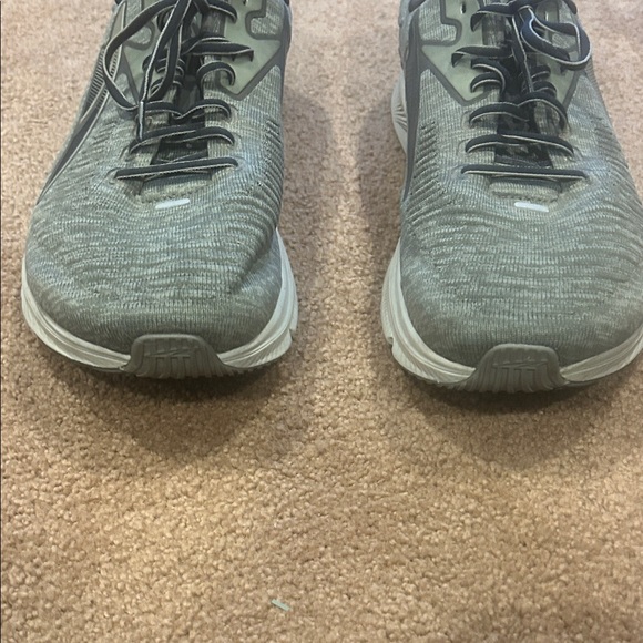 Altra Torin Athletic Shoes - Picture 6 of 10